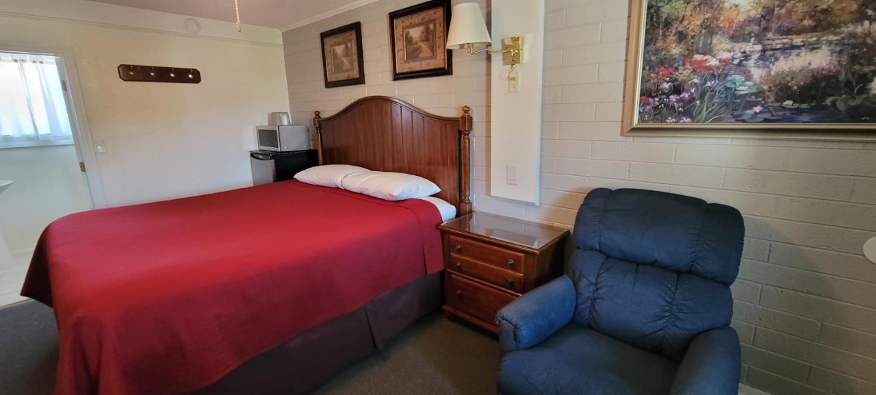 Husker Inn North Platte Buitenkant foto